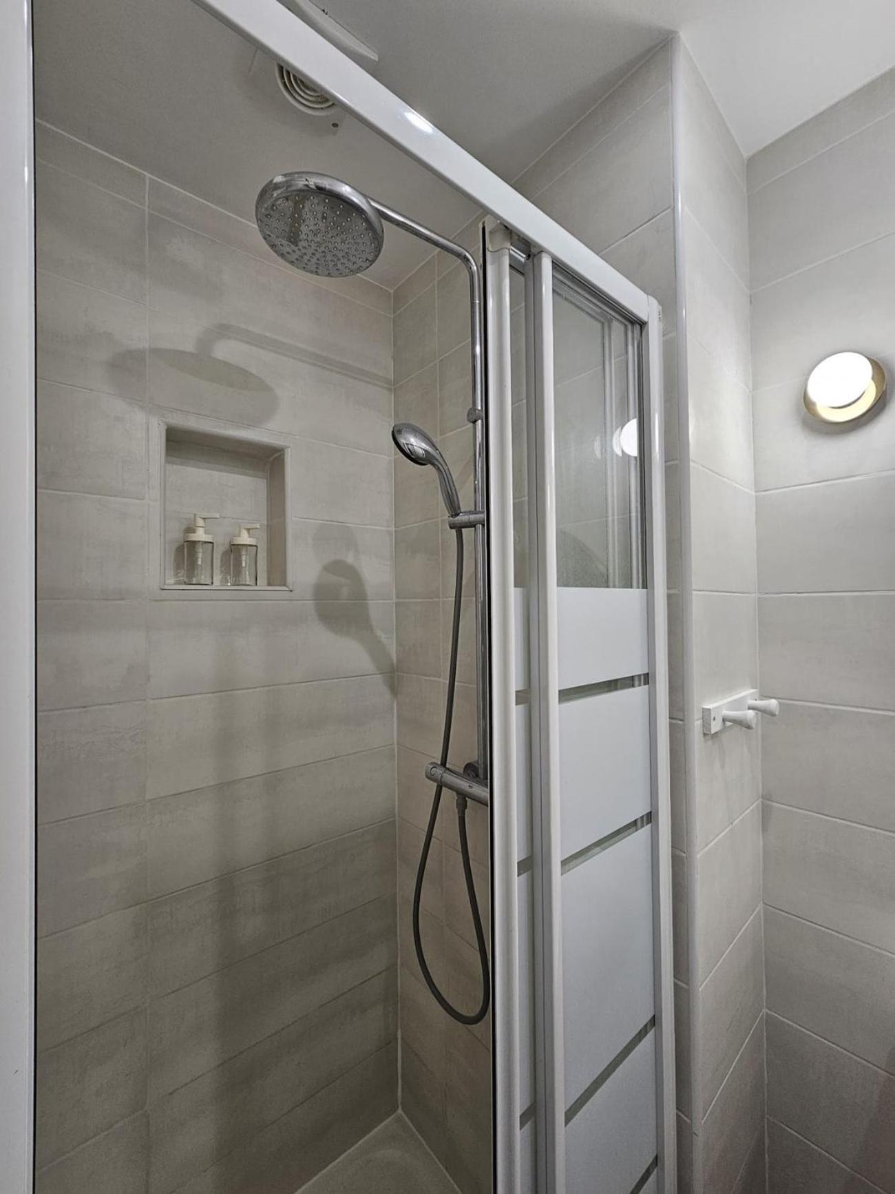 Beautiful 1 Bedroom Flat In Paris 17Th Eksteriør bilde